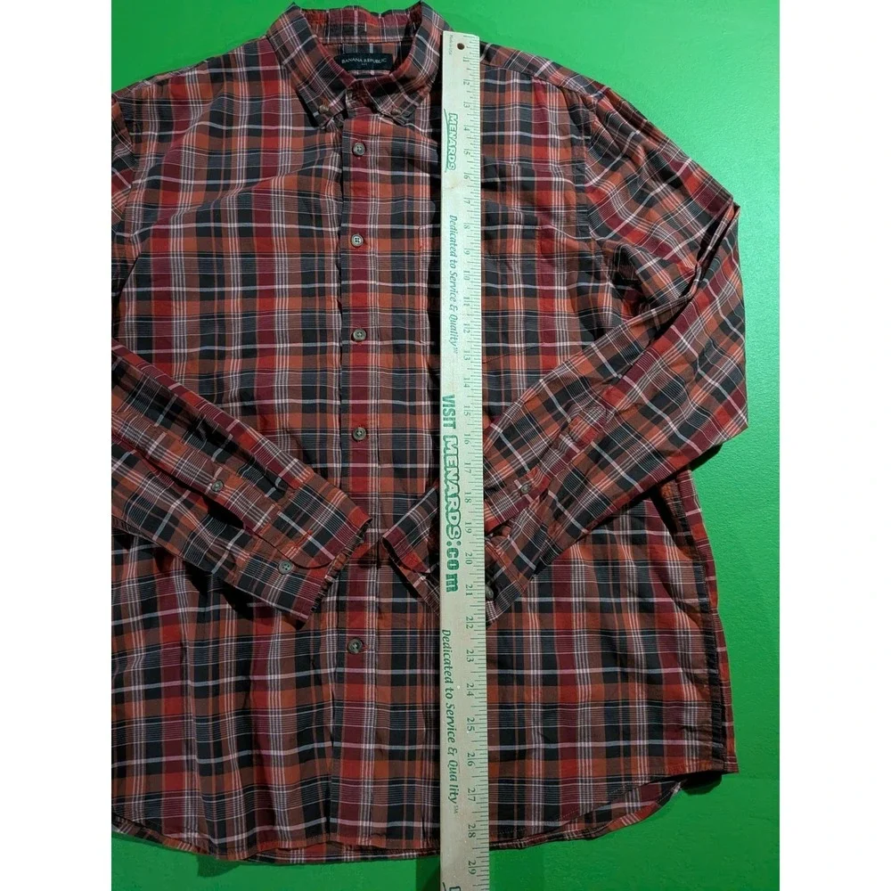 Banana Republic Shirt Mens Large Red Plaid Slim Fit Untucked Organic Button Down
